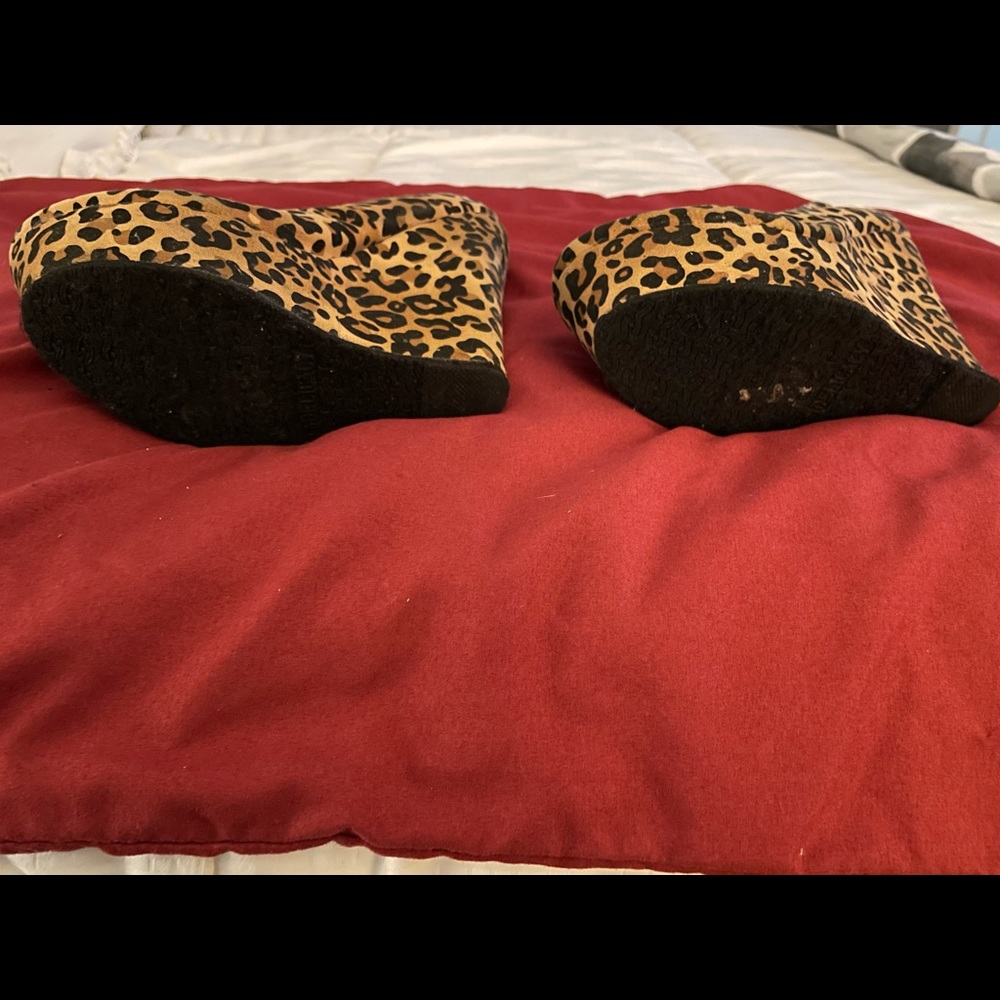Leopard Wedges - Picture 4 of 5